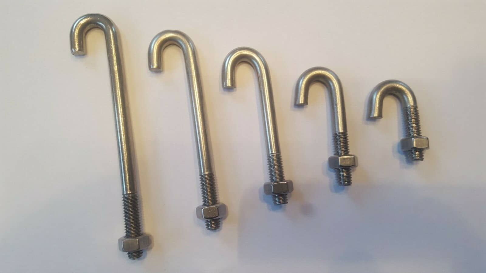 40 - 120 mm Hakenschraube M8 Zaunbefestigung Schraubhaken V2A Edelstahl — ZAUNDISCOUNT Zaun-Zubehör (Schellen, Kappen, Pfostenhalter) für Doppelstabmattenzaun — direkt vom Hersteller