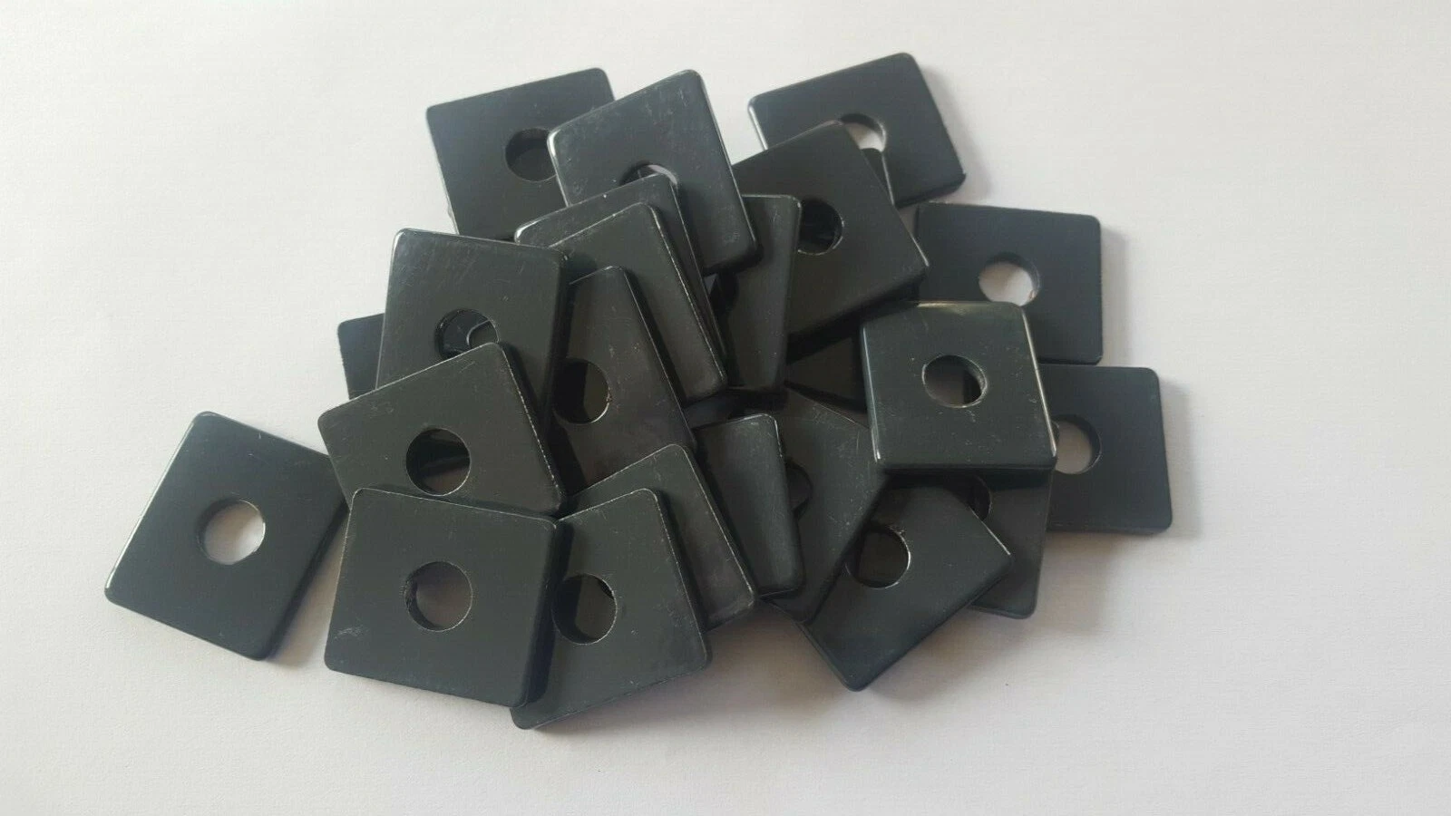 10 -100 Halteplatte 30x30 Plättchen 7016 Befestigung Zaunbau Doppelstabmatten